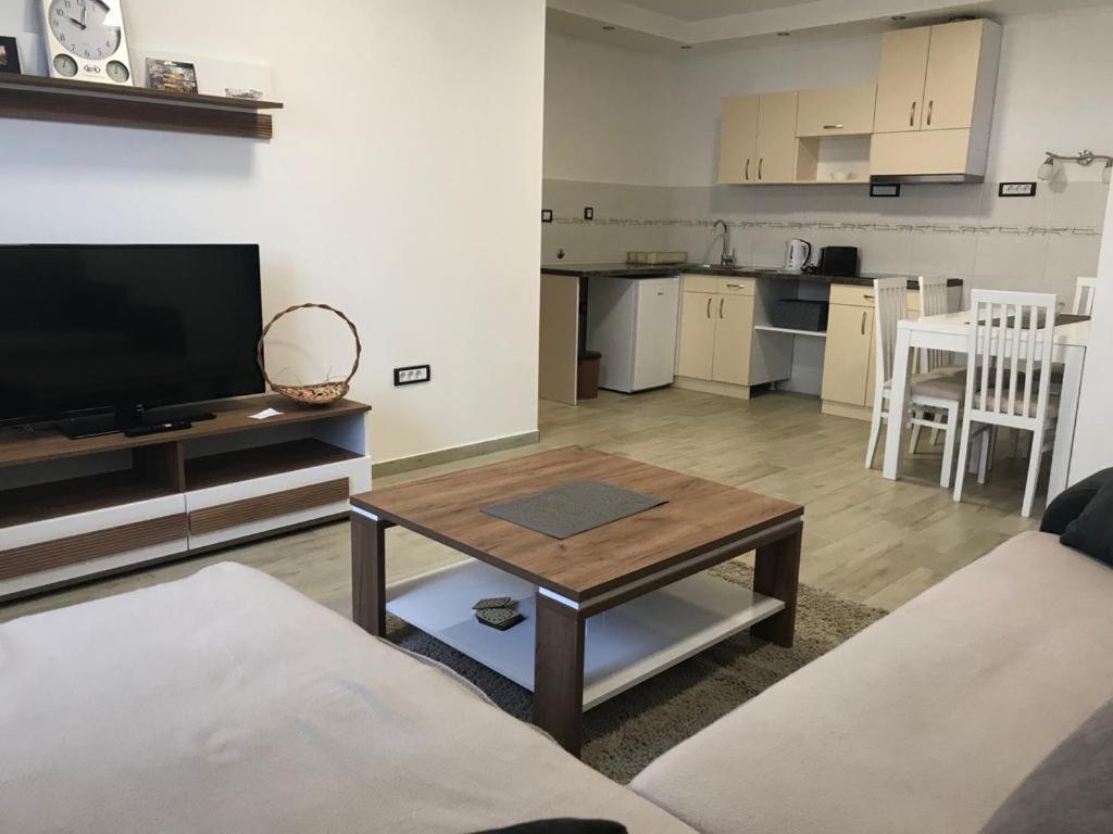 Mm Apartmani Белград Екстериор снимка
