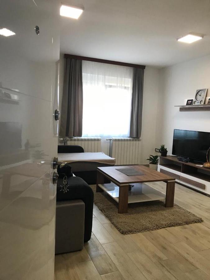 Mm Apartmani Белград Екстериор снимка